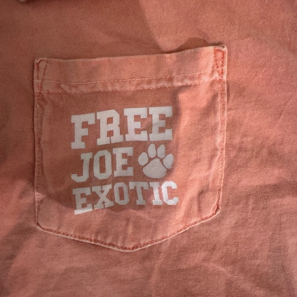 Comfort colors Large “Free Joe exotic” barstool - Picture 4 of 4